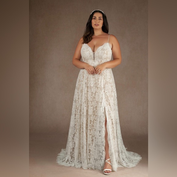 Azazie Elegant Lace Evening Gown - Picture 3 of 8